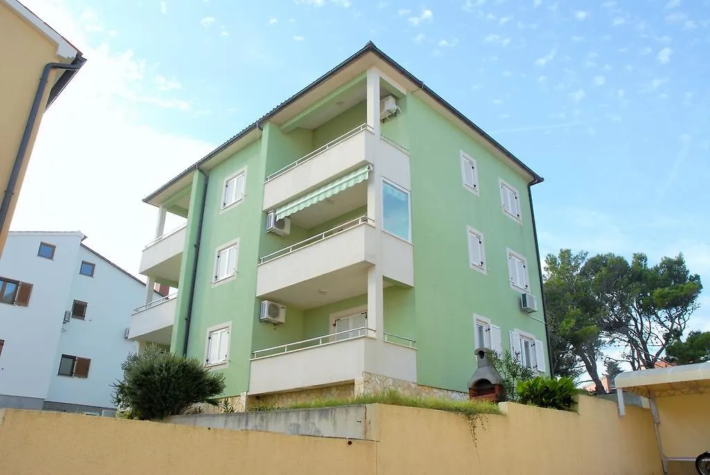 Apartments Green Village Premantura